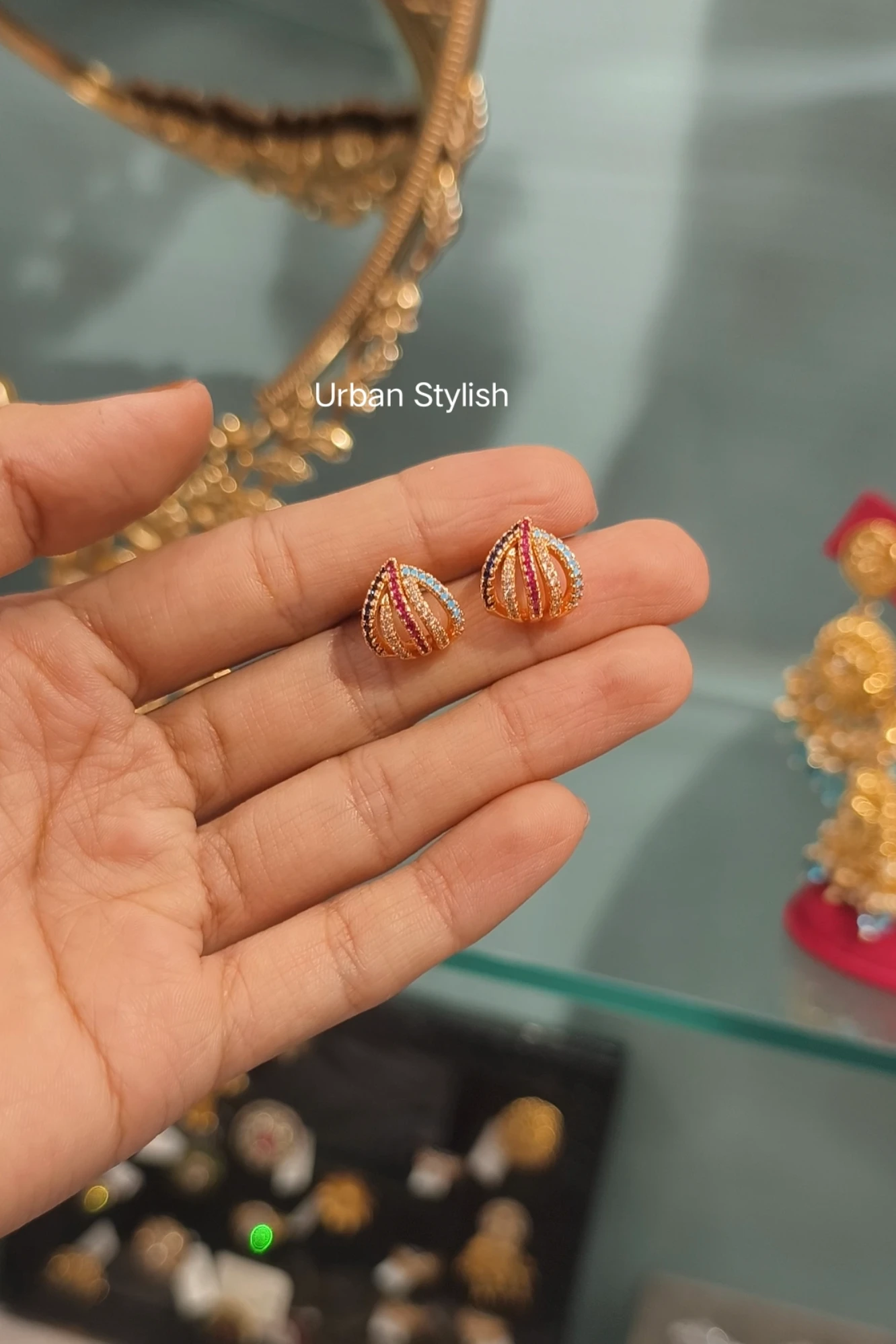 ABEER AD STUDS