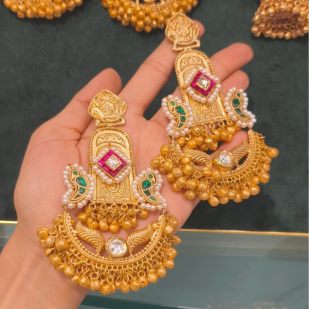 AMEERA PACHI KUNDAN GOLDEN REPLICA EARRINGS