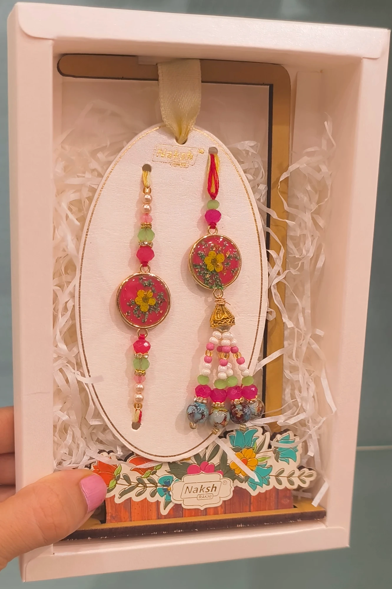 INES MINI STAND RAKHI