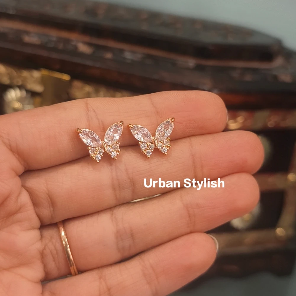 ZAHIDA AD STUDS