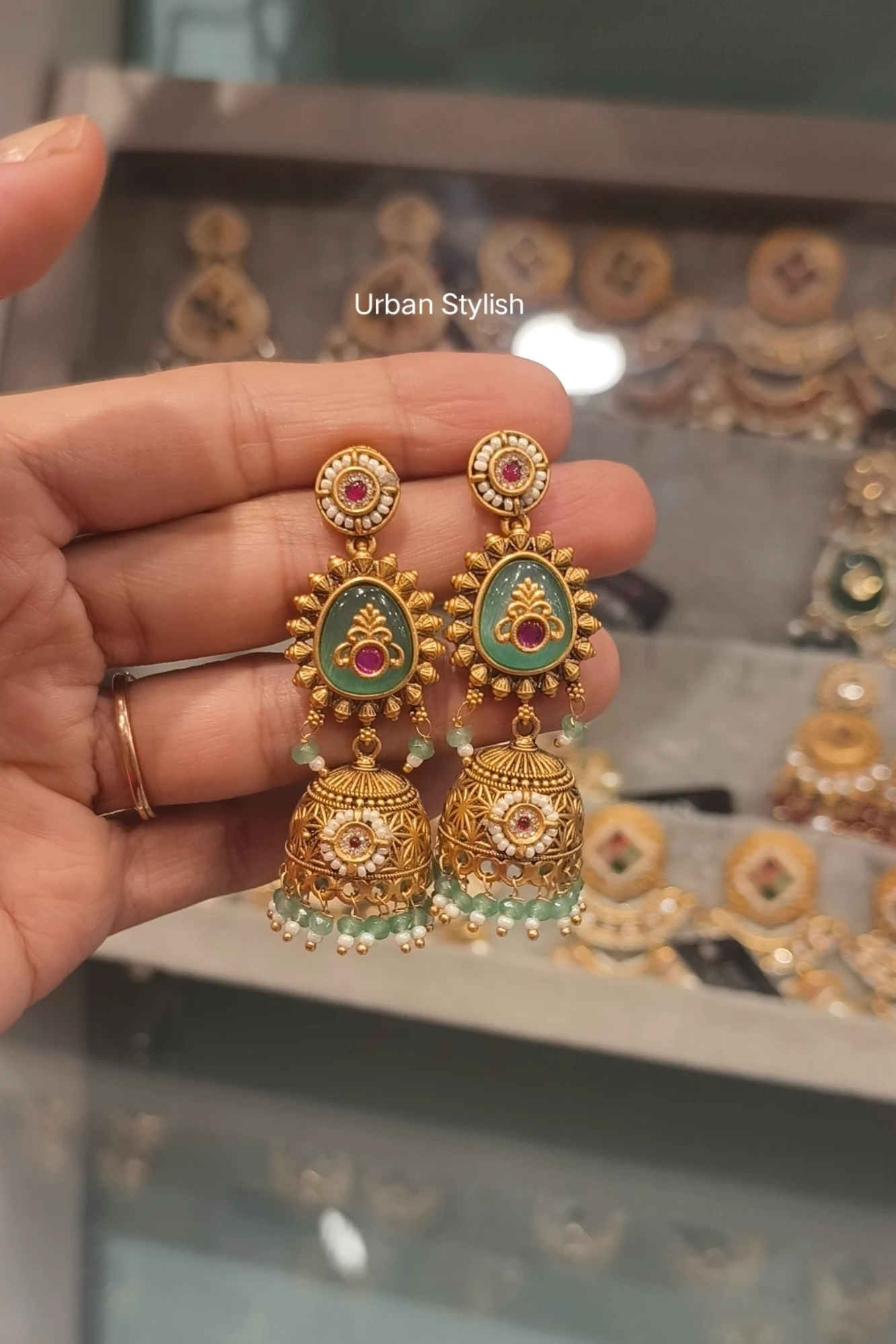 RUBAB ANTIQUE GOLD LOOK JHUMKI (A9)
