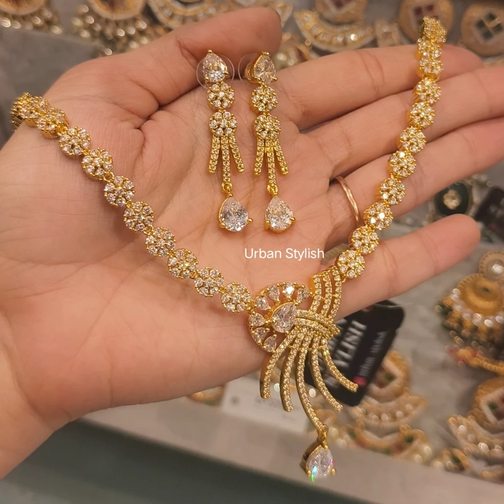 EMARN AMERICAN DIAMOND NECKLACE WITH EARRINGS