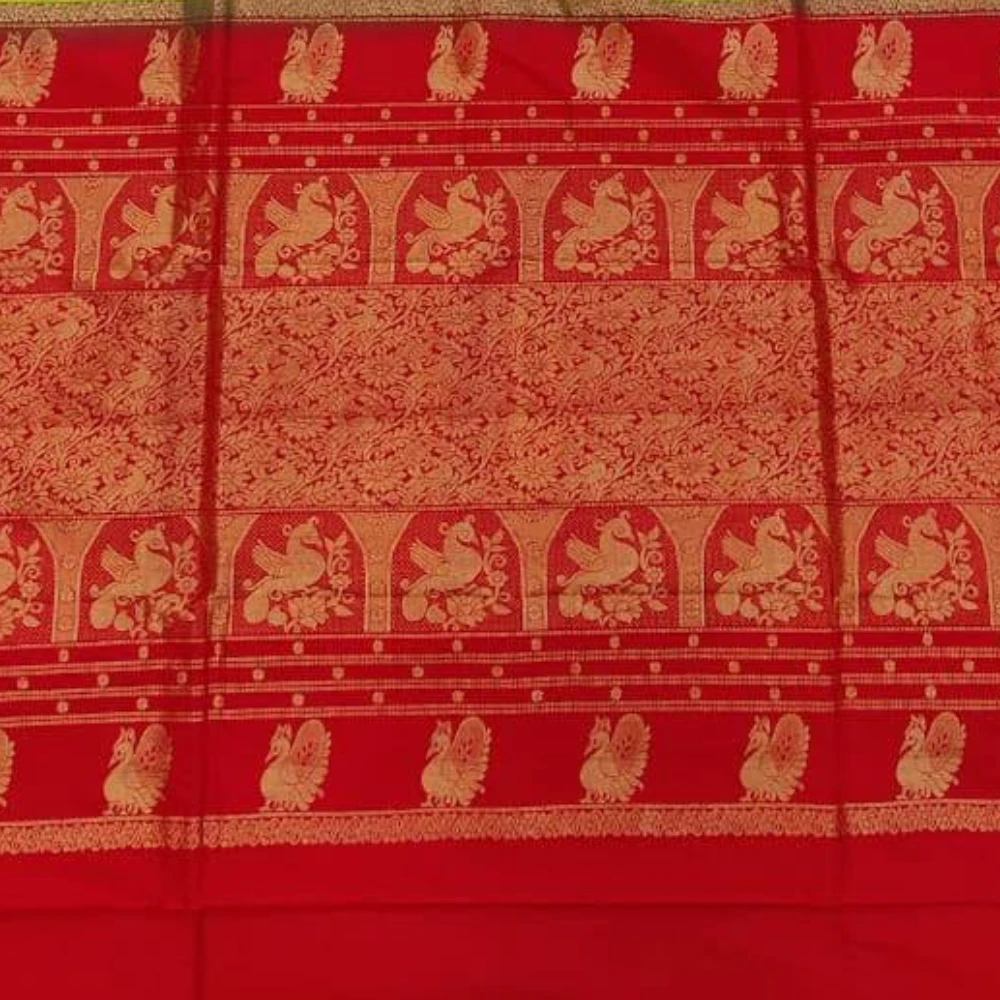 Green with Red Contrast Gadwal traditional silk saree with zari border for festive and wedding occasions