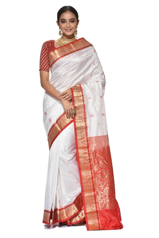 Kanchipuram Pure Silk Saree in Milk White with Red Contrast for Durga Pooja
