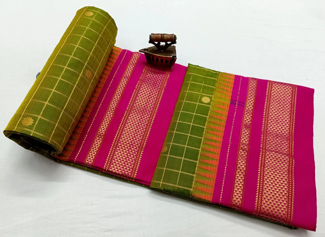 Pure Ilkaal Checks saree in Leaf Green & Red with zari border and traditional woven patterns