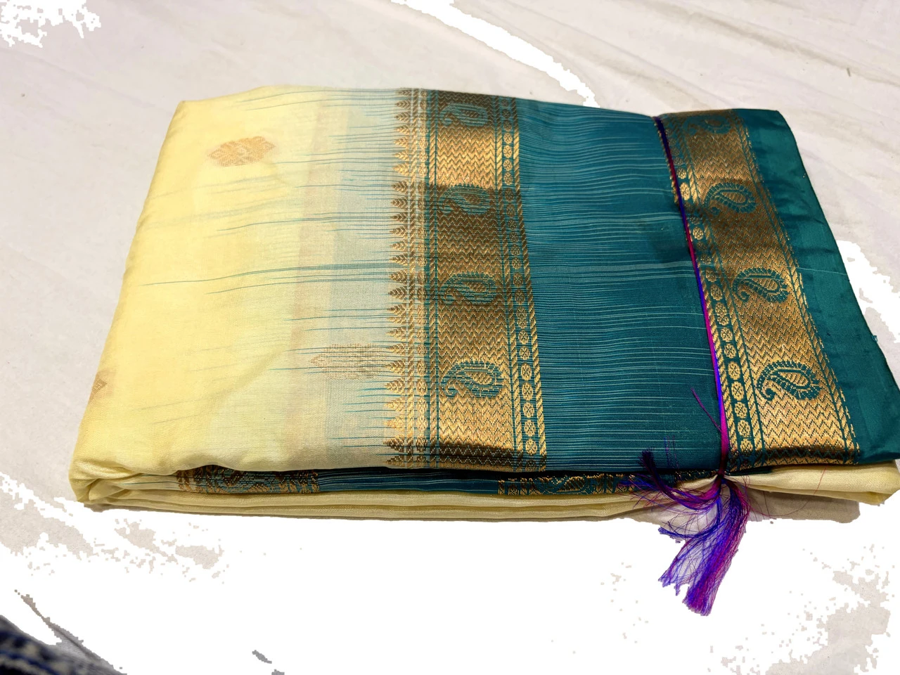 Exclusive Kanchipuram Pure Silk Saree with Pure Silk Blouse - Cream & Teal