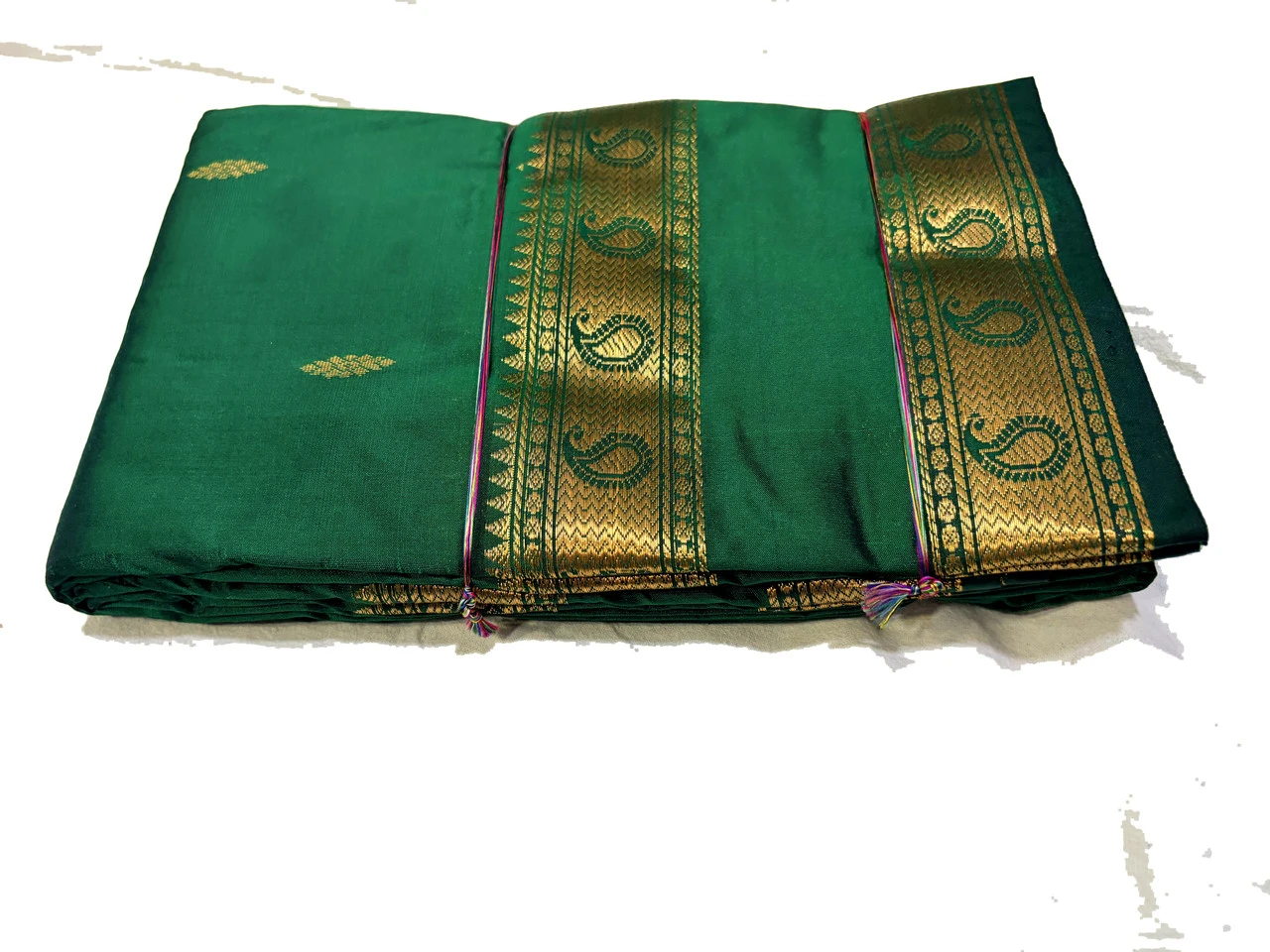 Exclusive Kanchipuram Pure Silk Saree with Pure Silk Blouse - Emerald Green