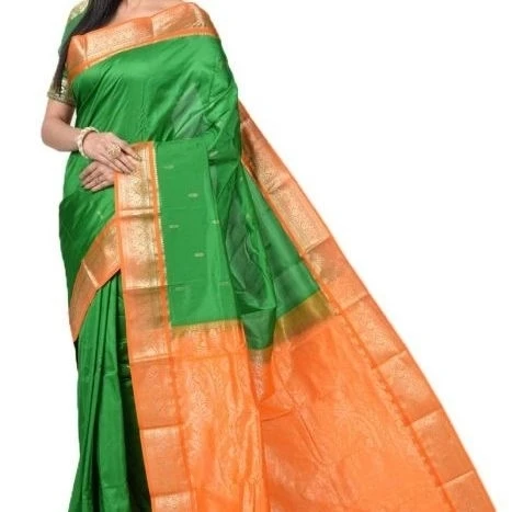 Traditional Kanchipuram Pure Silk Saree in Green with Orange Contrast 