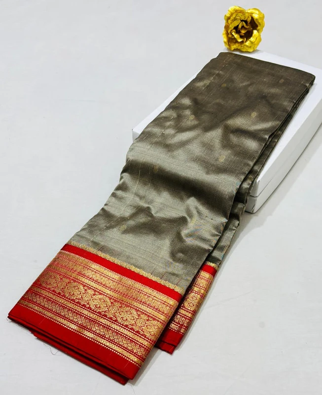 Kanchipuram silk saree light Mettalic Greyborder gold zari handloom designer silk