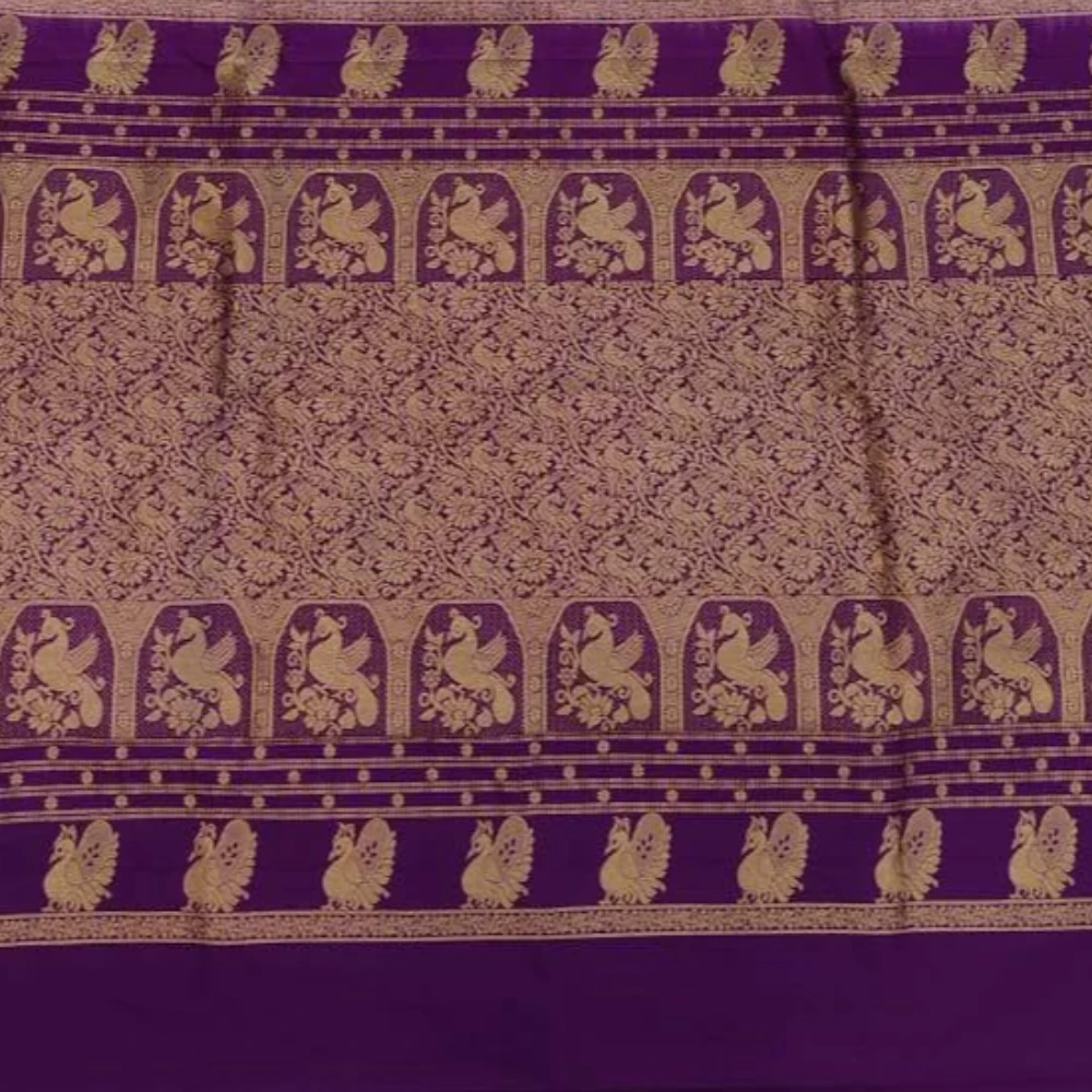 Sneha Green with Magenta Contrast Gadwal traditional silk saree with zari border for festive and wedding occasions