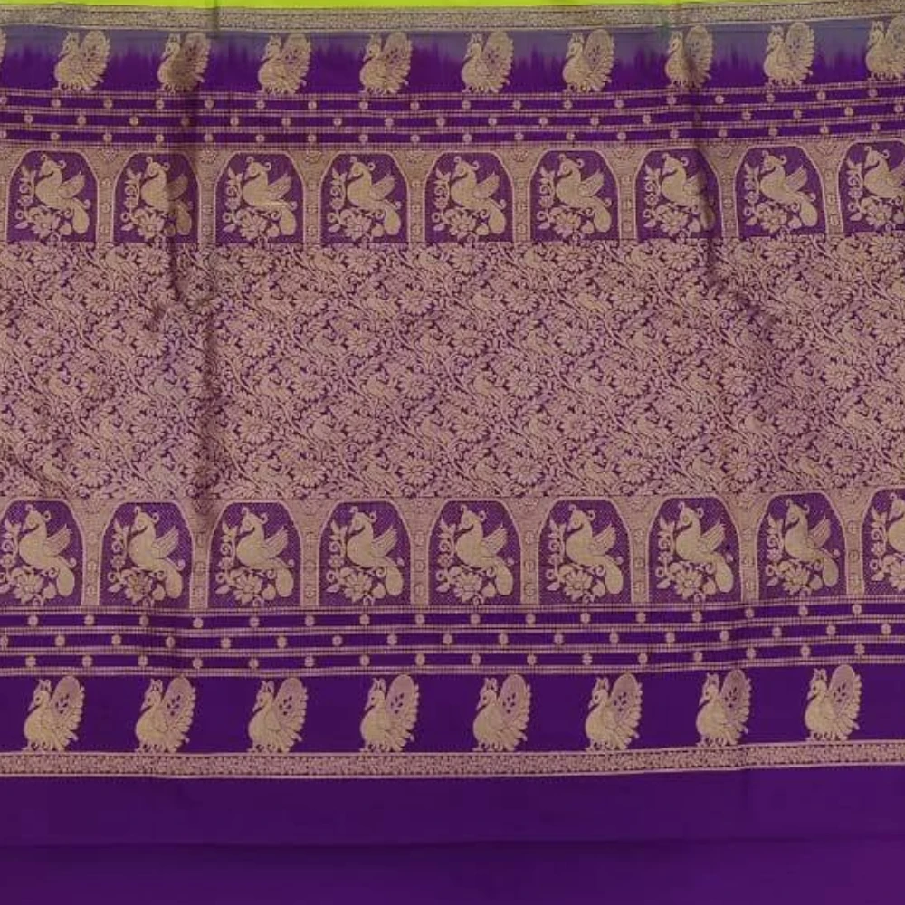 Rama Green with Magenta Contrast Gadwal traditional silk saree with zari border for festive and wedding occasions