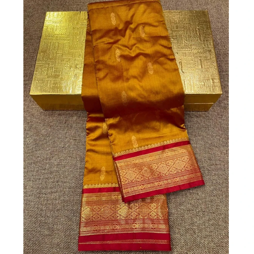 Kanchipuram Pure Silk Saree Metalic Orange and Red Border