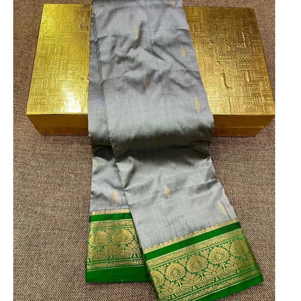 Kanchipuram Pure Silk Saree Metalic Grey with Green Border