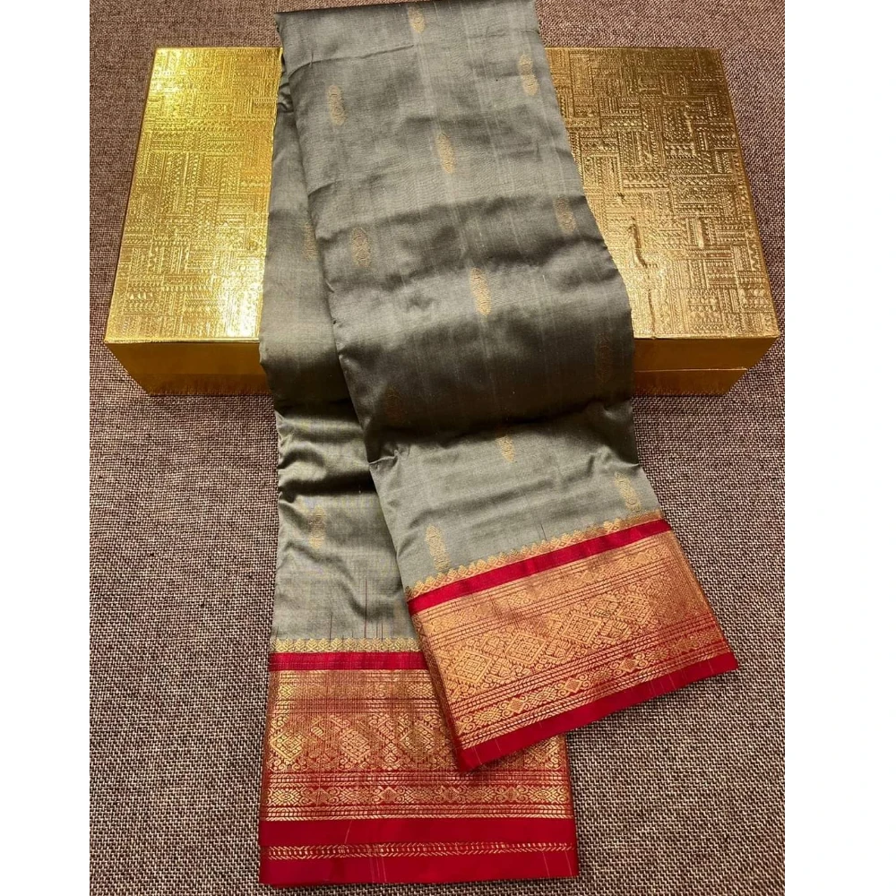 Kanchipuram Pure Silk Saree Mettalic grey with Red Contrast