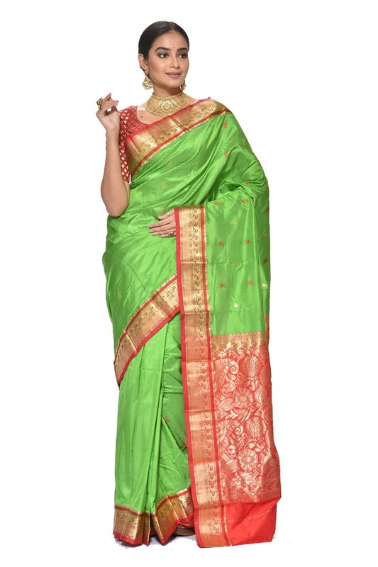 Nine Yards Traditional Kanchipuram Pure Silk Saree in Parrot Green with Red Pink Contrast