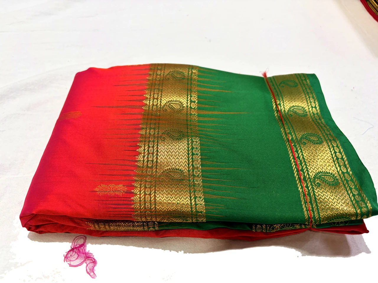 Exclusive Kanchipuram Pure Silk Saree with Pure Silk Blouse - Red & Green
