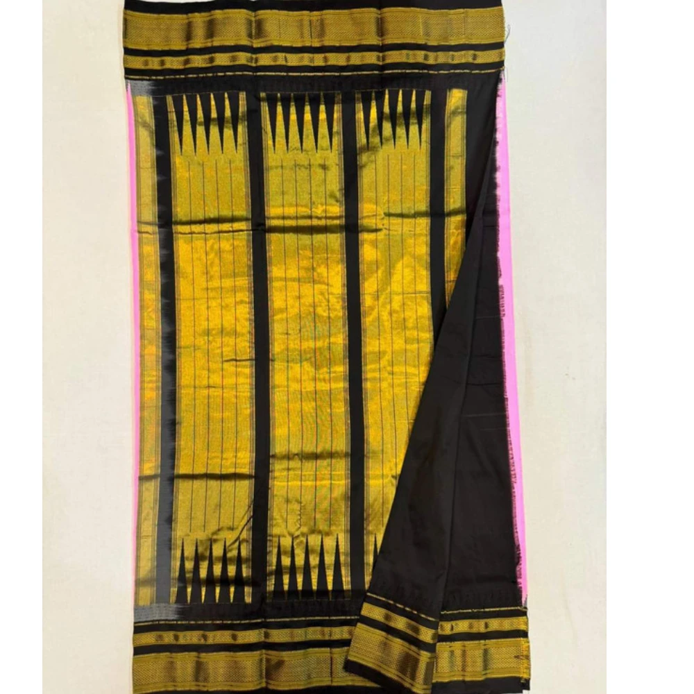 Pure Ilkaal Checks saree in Grey & Black with zari border and traditional woven patterns