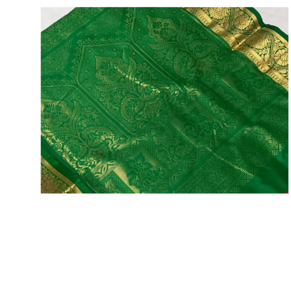 Lime Green and Green Contrast Kanchipuram Exclusive Pure Silk Saree with Bentex Border & Diamond Butta