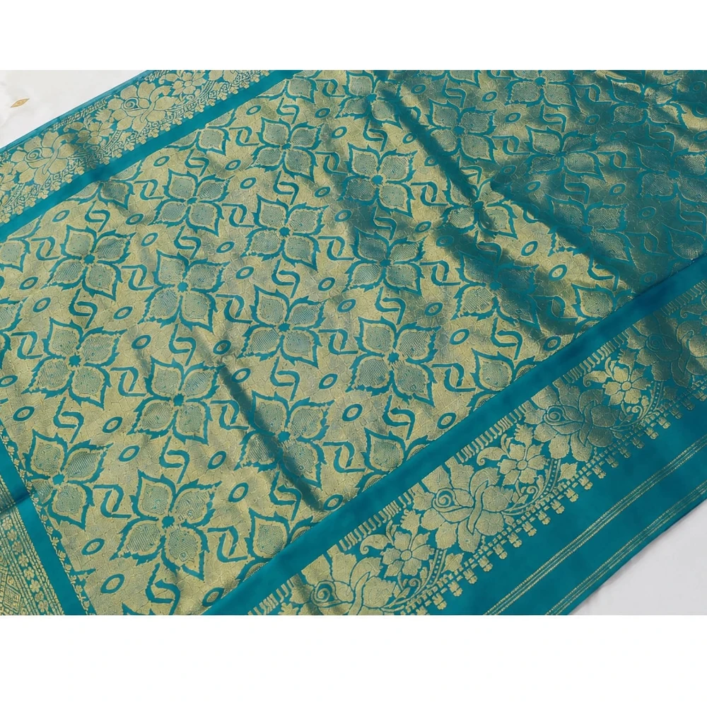 Exclusive Kanchipuram Pure Silk Saree with Pure Silk Blouse - Orange & Teal