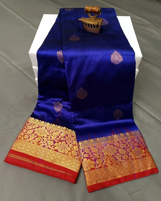 Royal Blue Red Border Exclusive Kanchipuram Silk Saree