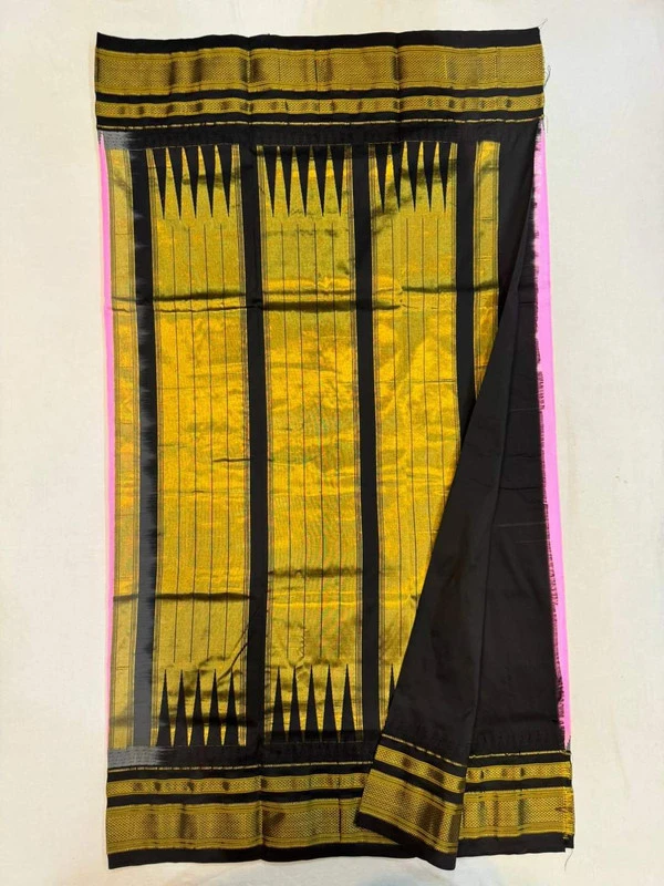 Red and Black Border - Traditional Handwoven Ilkaal Saree