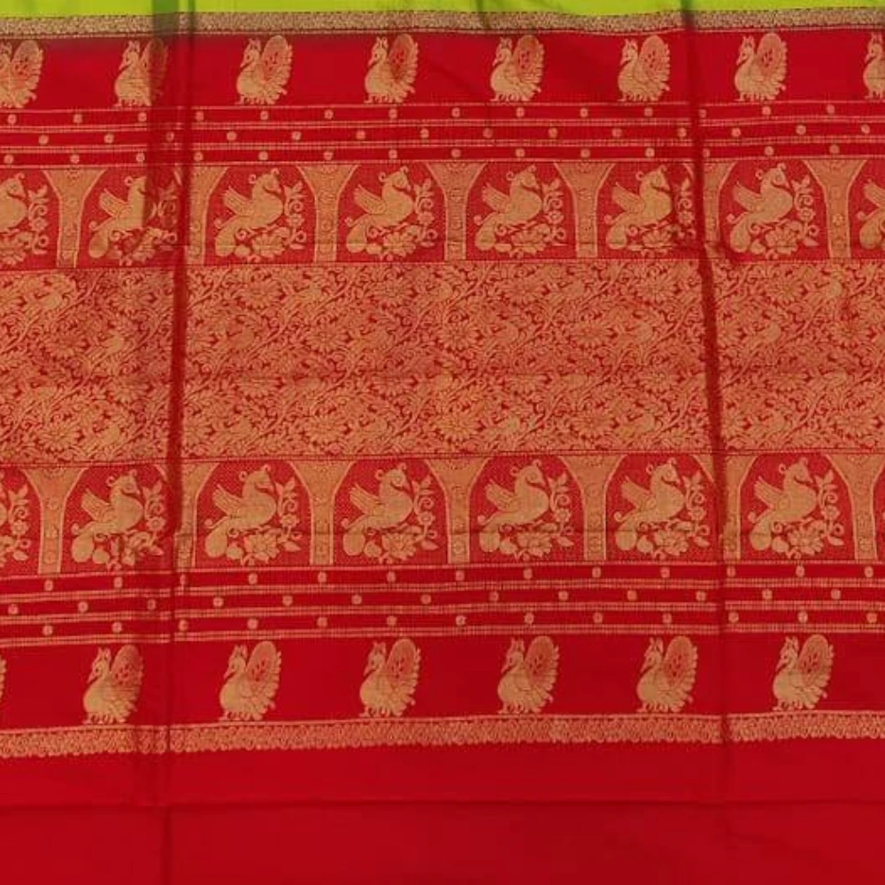 Magenta with Rani contrast Gadwal traditional silk saree with zari border for festive and wedding occasions