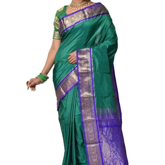 Red and Green Contrast Traditional Kanchipuram Pure Silk Saree
