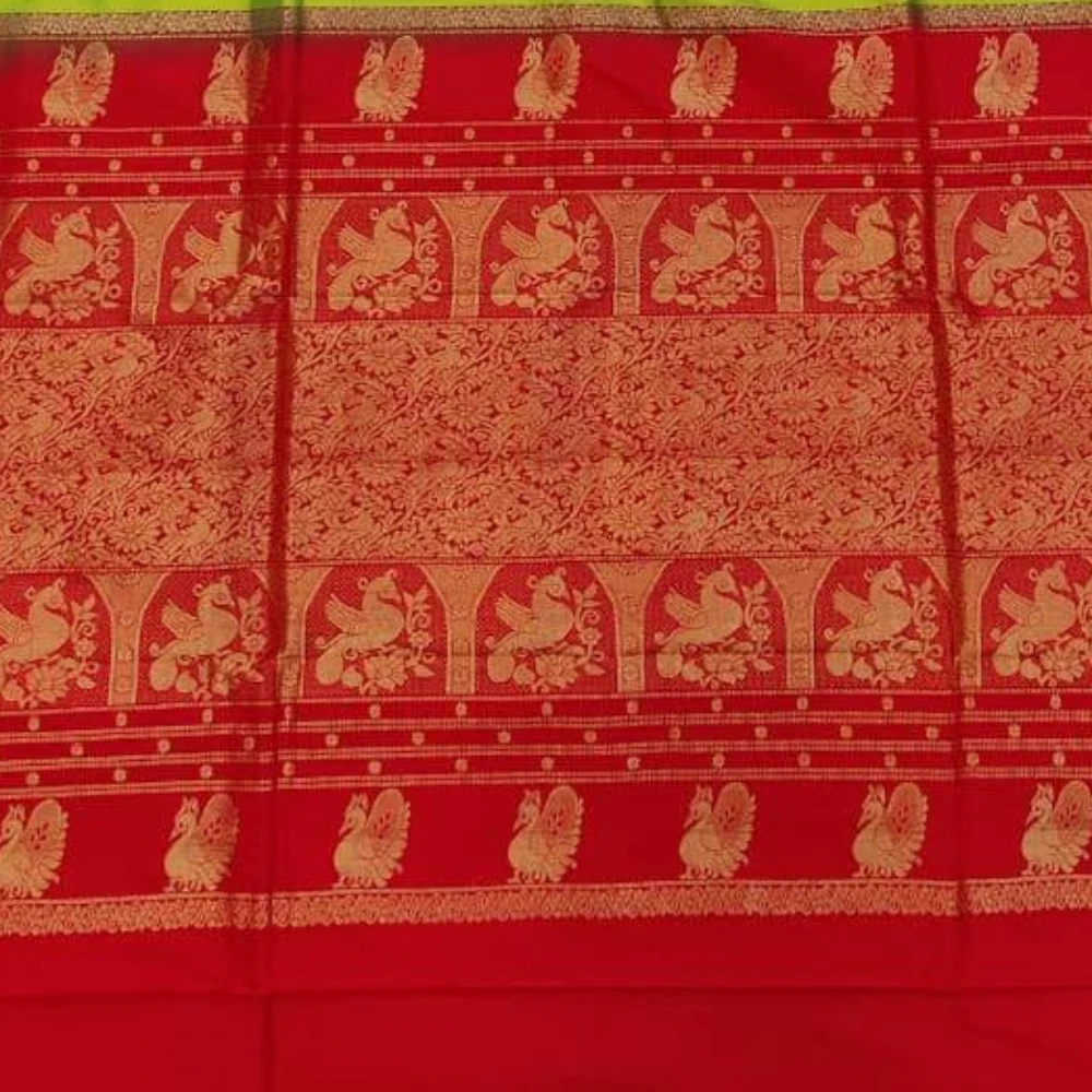 Green with Rani Contrast Gadwal traditional silk saree with zari border for festive and wedding occasions