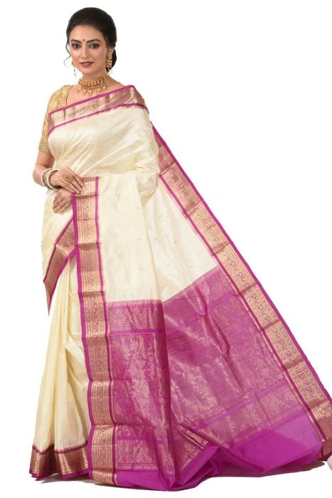 Kanchipuram Pure Silk Saree in Cream with Magenta Contrast for Durga Pooja
