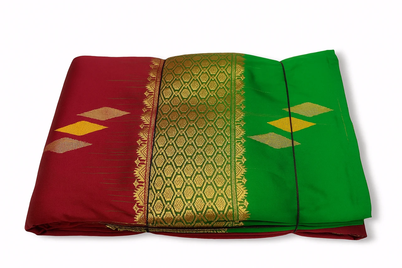 Maron and Green Multicolor Contrast Exclusive Kanchipuram Pure Silk Saree with Bentex Border & Diamond Butta