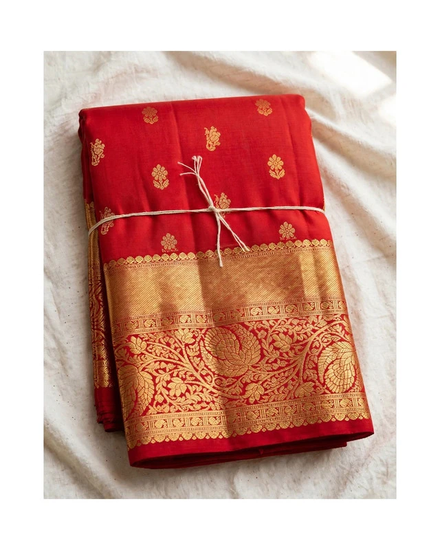 Classic Red with Rich Gold Zari Kanchipuram Pure Silk Handloom Saree Silk Mark with Blouse - FabFashionz