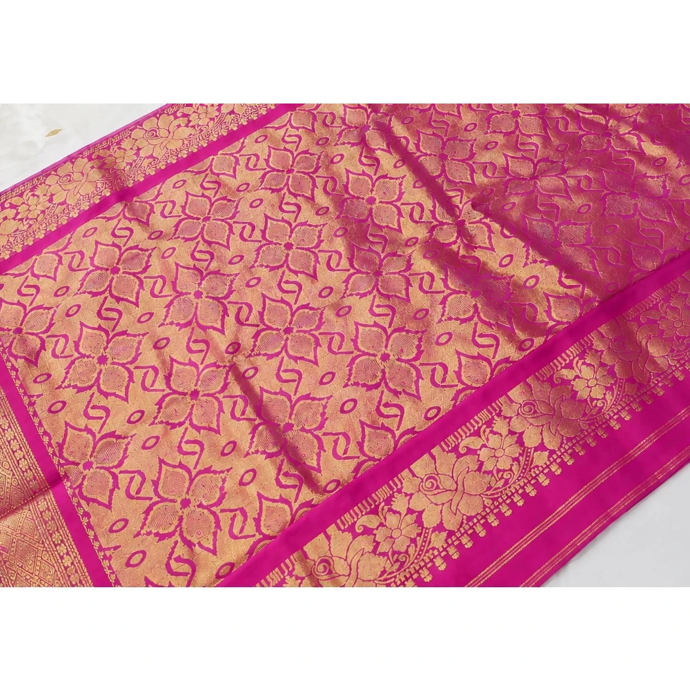 Green and Magenta contrast traditional silk saree with zari border for festive and wedding wear