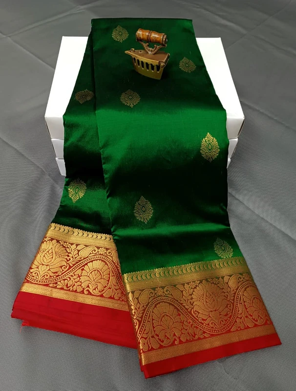 Red and Green Border  Exclusive Kanchipuram Silk Saree