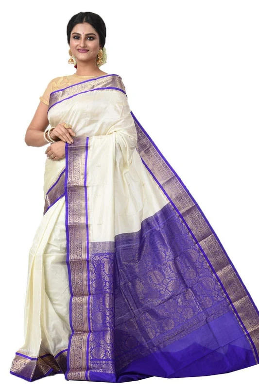 Kanchipuram Pure Silk Saree in Milk White with Voilet Contrast for Durga Pooja