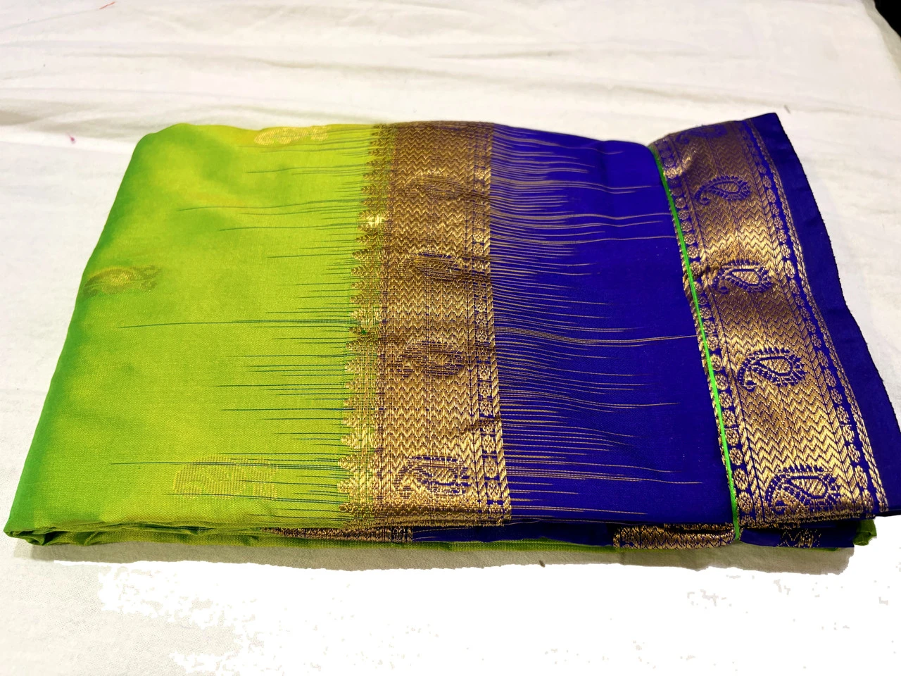 Exclusive Kanchipuram Pure Silk Saree with Pure Silk Blouse - Parrot Green & Royal Blue