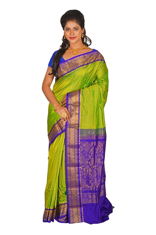 Nine Yards Kanchipuram Pure Silk Saree in Parrot Green with Voilet Contrast