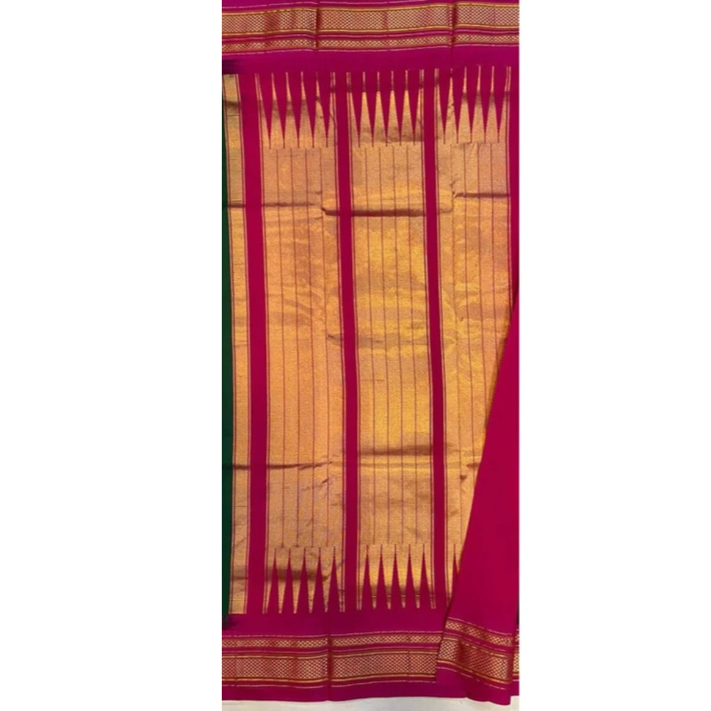 Pure Ilkaal Checks saree in Cream & Rani Pink with zari border and traditional woven patterns