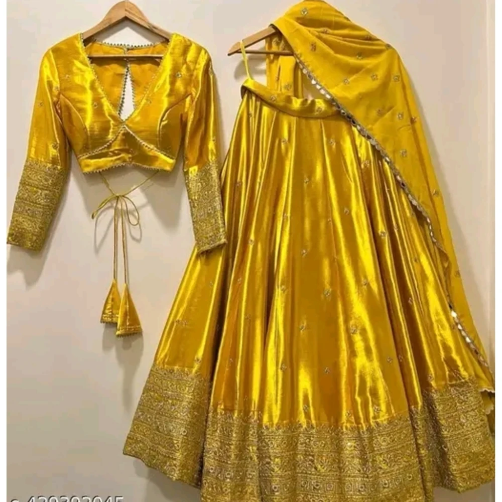 Women's Heavy Work Special Lehenga Choli