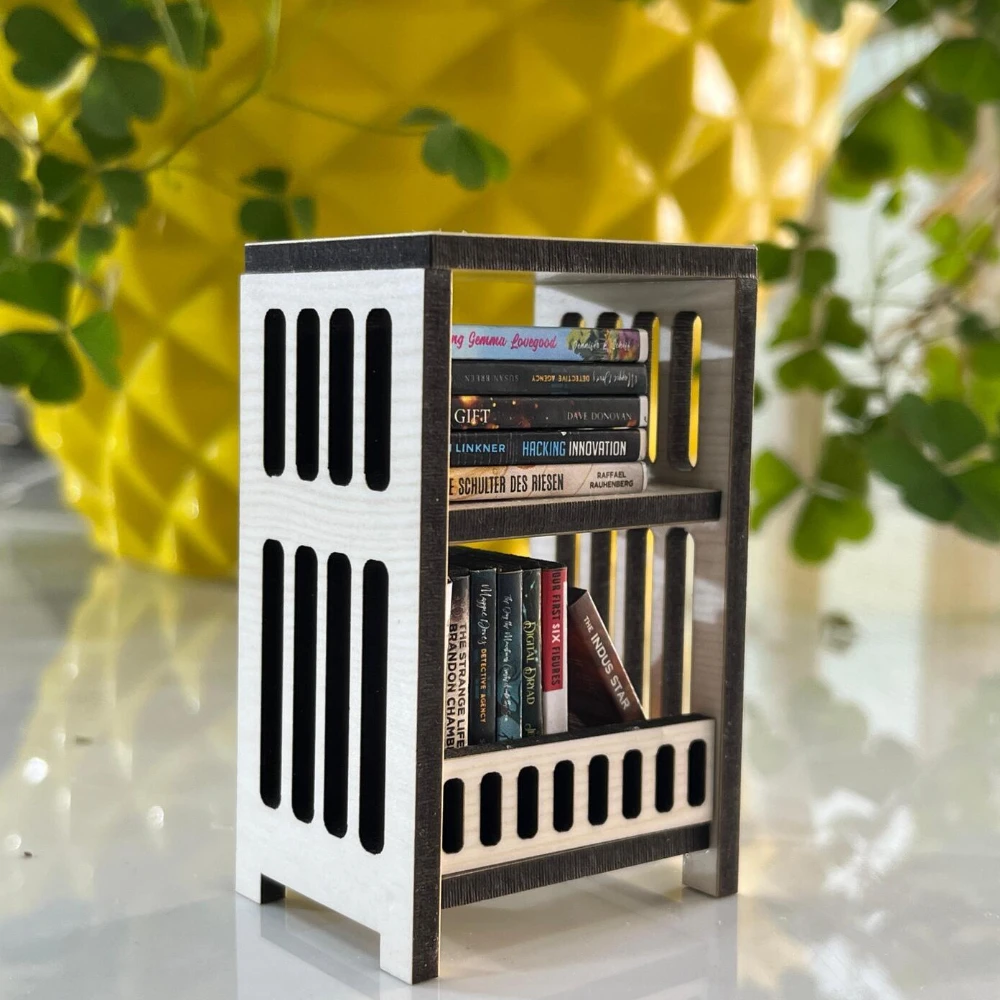 Miniature Highland Pine Wooden Bookshelf