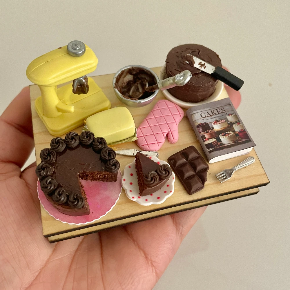Miniature Frosted Chocolate Cake Platter