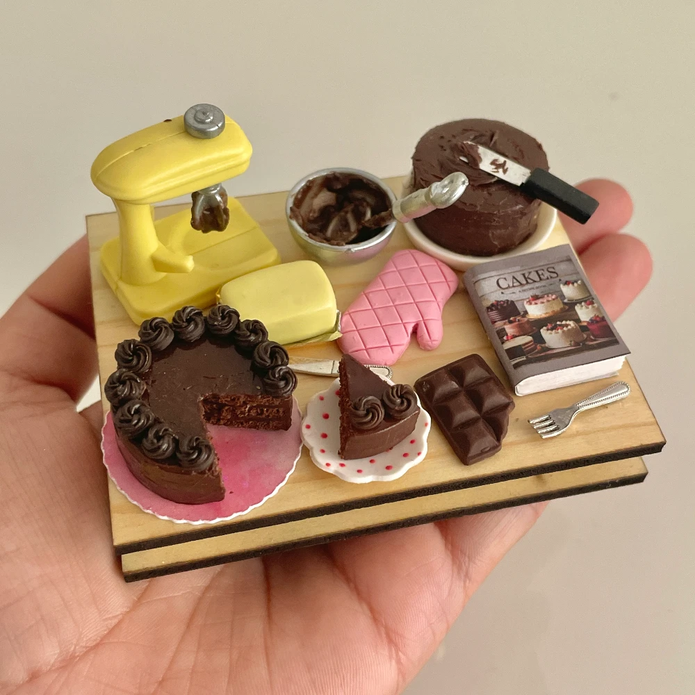 Miniature Frosted Chocolate Cake Platter