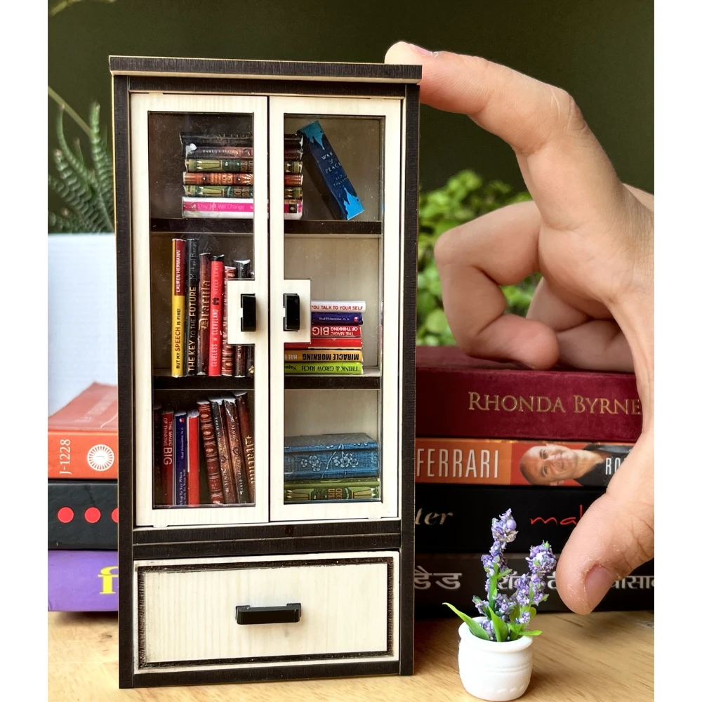 Miniature Highland Pine Wooden Library Bookshelf