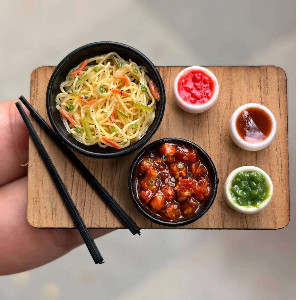 Miniature Hakka Noodles & Chilli Paneer Magnet