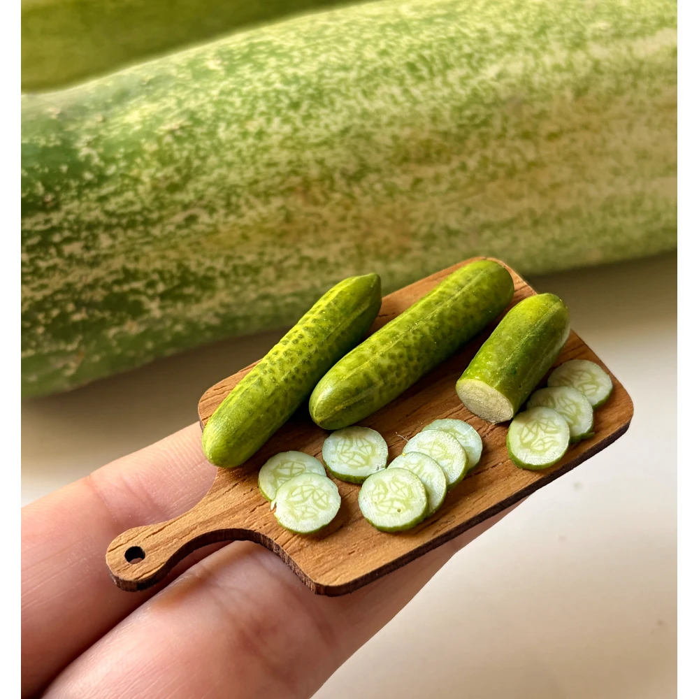 Miniature Cucumber Slice Board Magnet