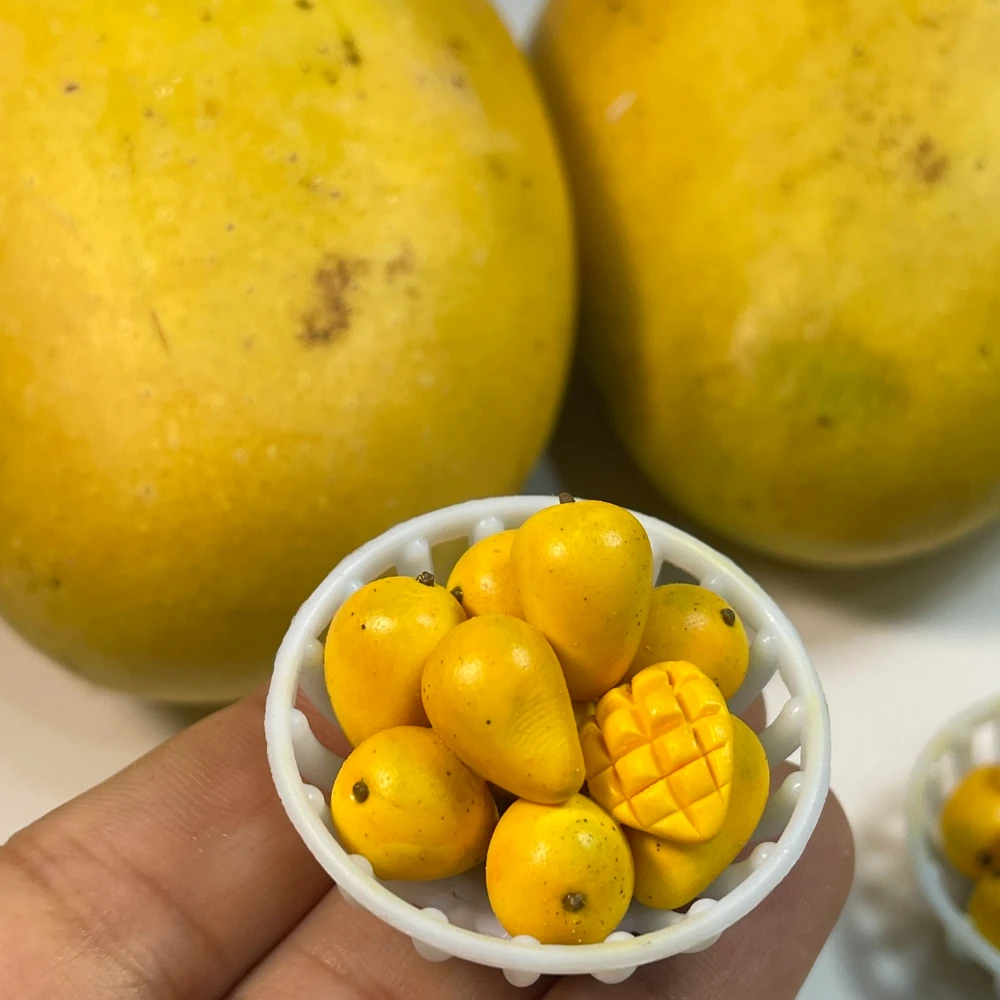 Miniature Mango Bunch Magnet