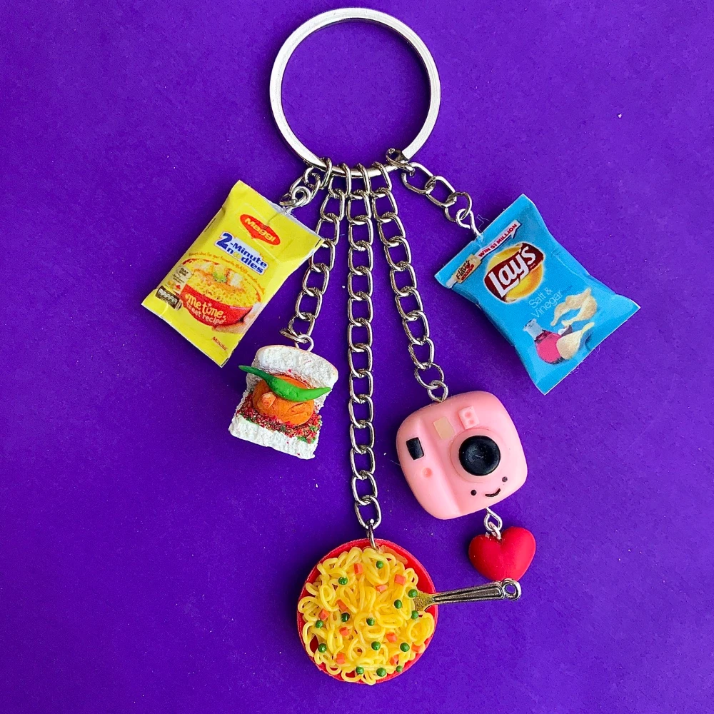 Miniature Vada Pav with Meggi, Lays Keychain