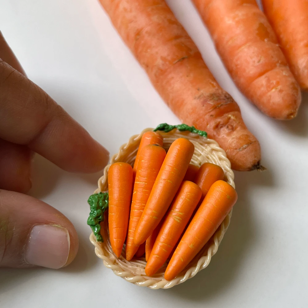 Mini Carrot Basket