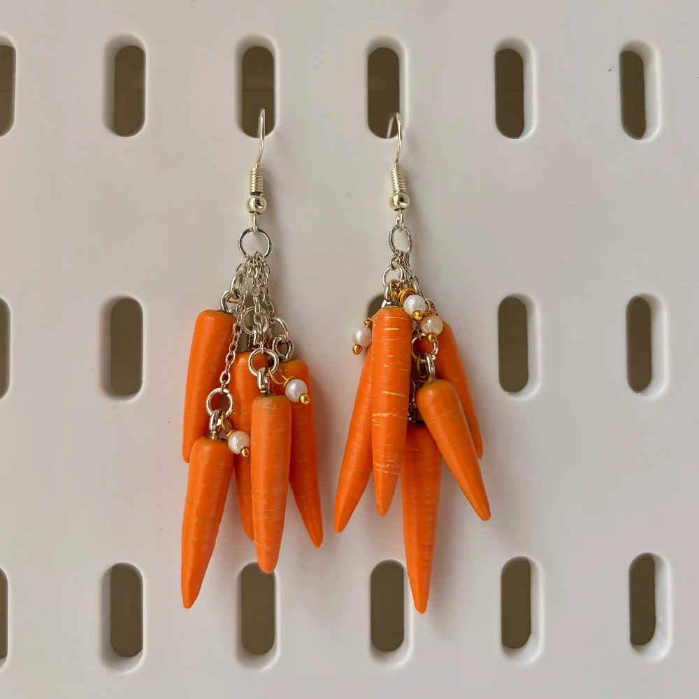 Miniature Carrot Craze Dangles Earrings
