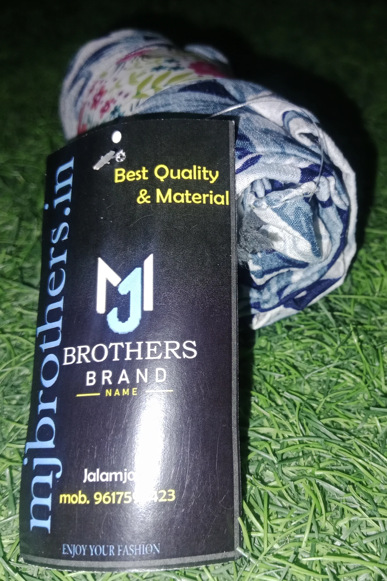 Girls trending scarf (1)