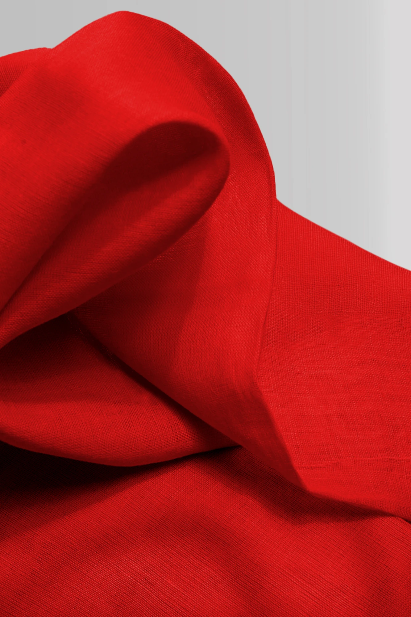 Valor Red | Full Voile